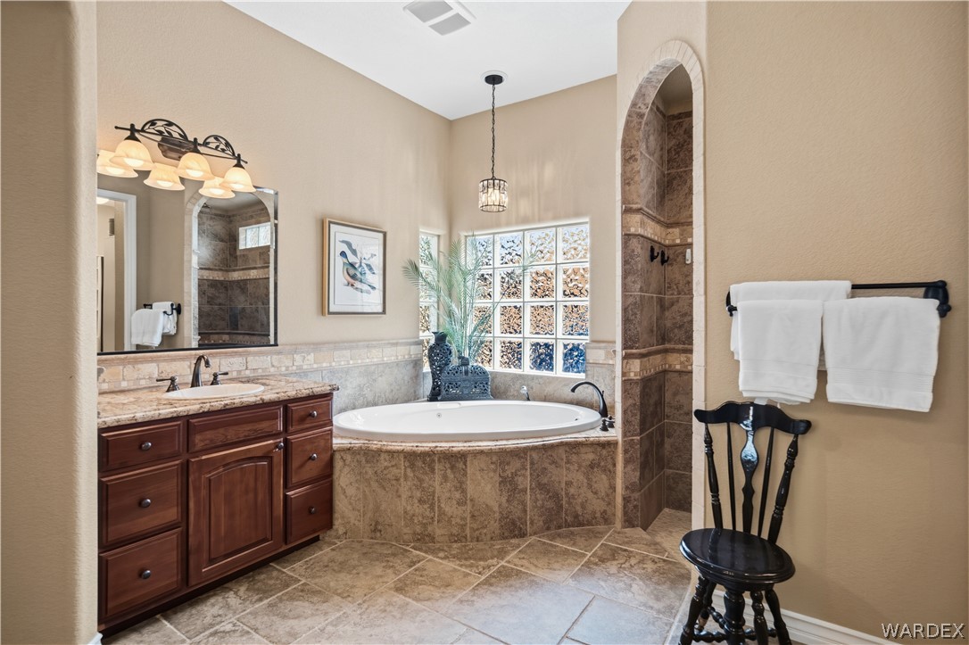 1370 Pioneer Trail