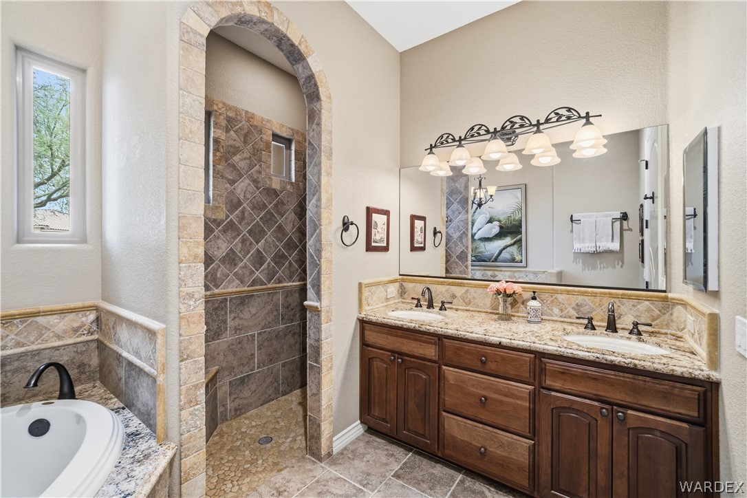 1370 Pioneer Trail