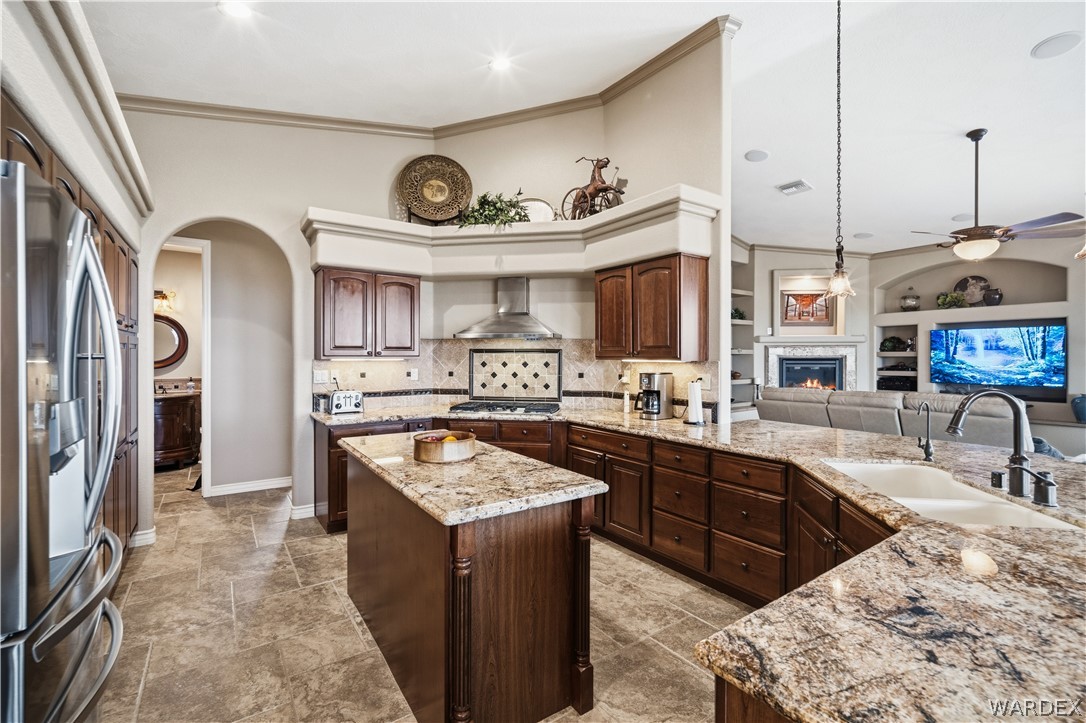1370 Pioneer Trail