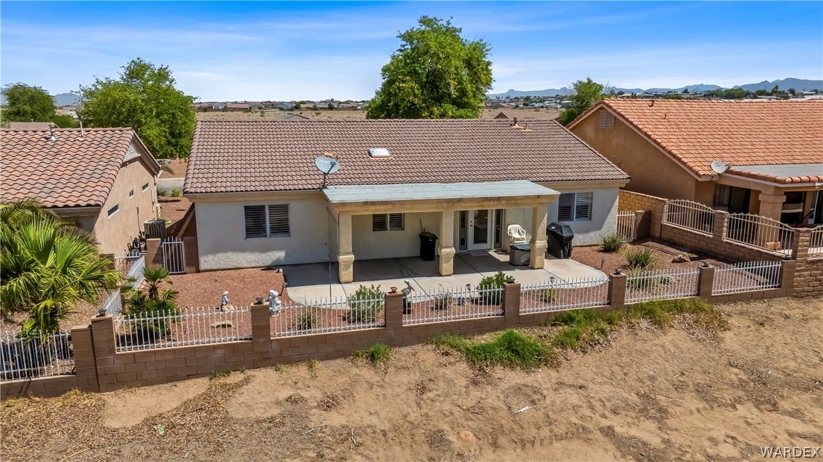 2112 E Crystal Drive