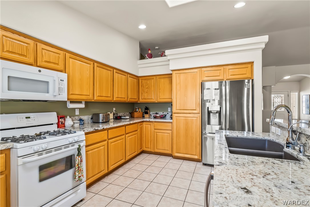 2112 E Crystal Drive