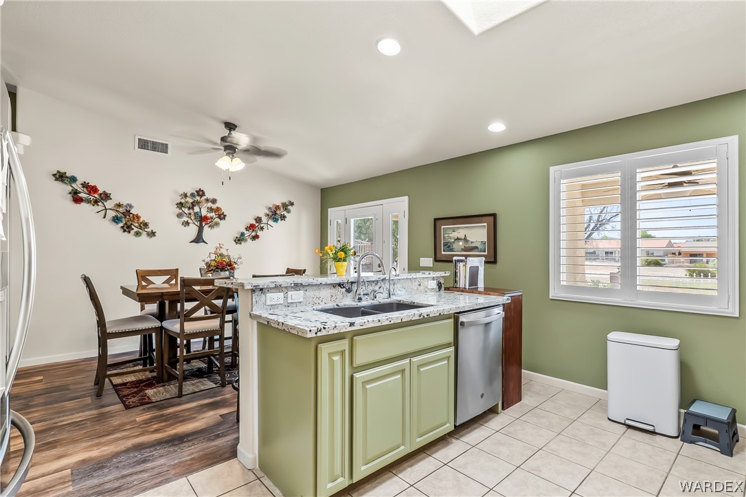 2112 E Crystal Drive
