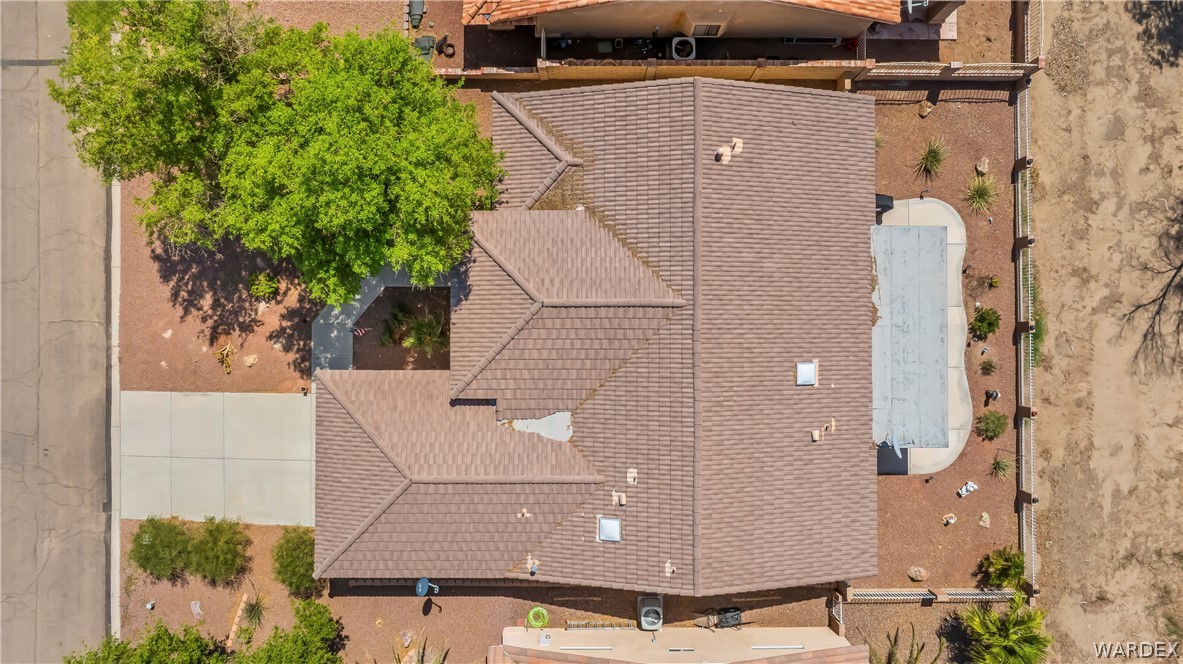 2112 E Crystal Drive