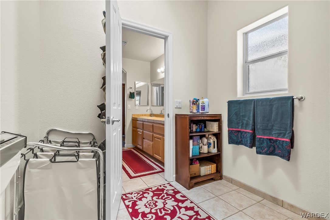 2112 E Crystal Drive