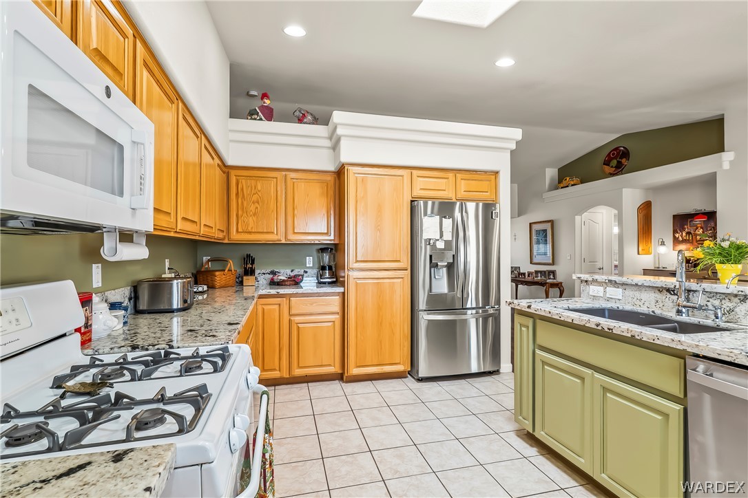 2112 E Crystal Drive