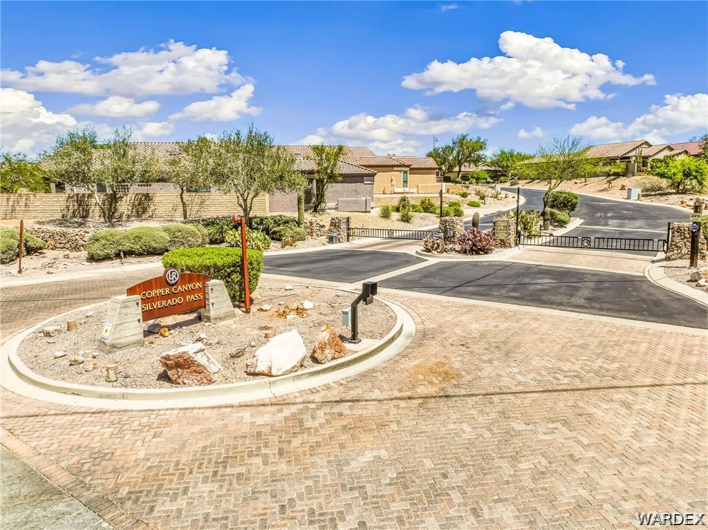 2861 Esmerelda Drive