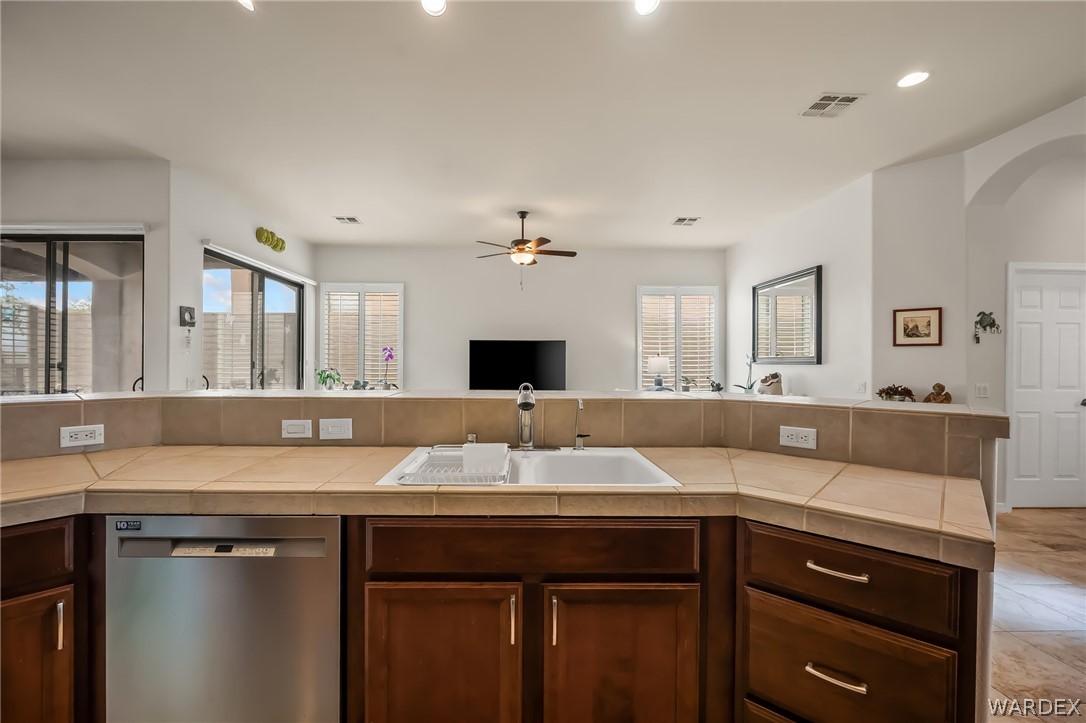 2789 Esmerelda Drive