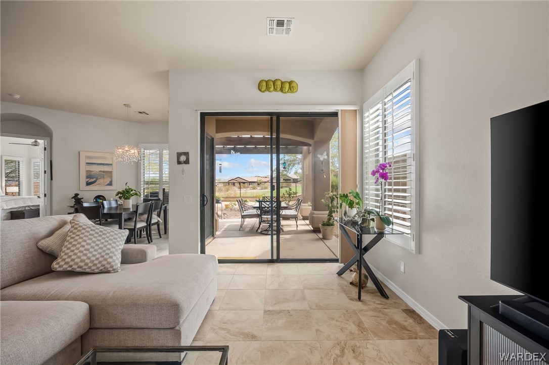 2789 Esmerelda Drive