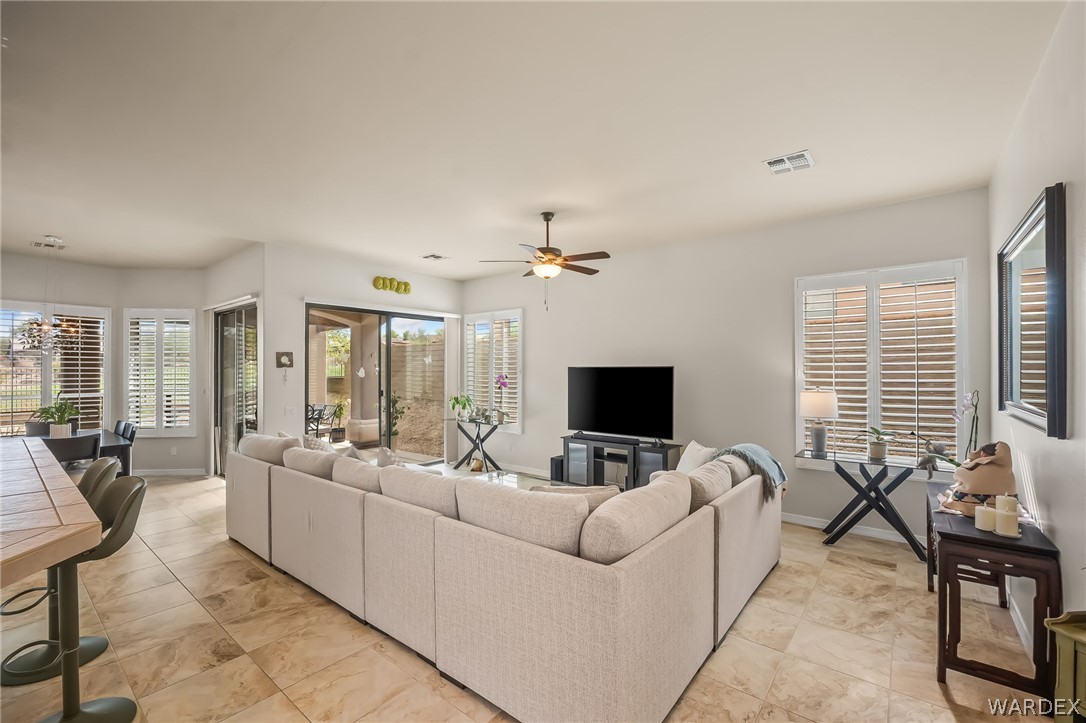 2789 Esmerelda Drive