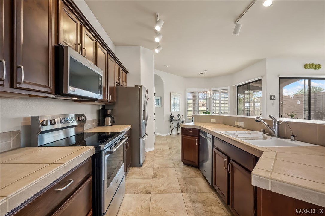 2789 Esmerelda Drive