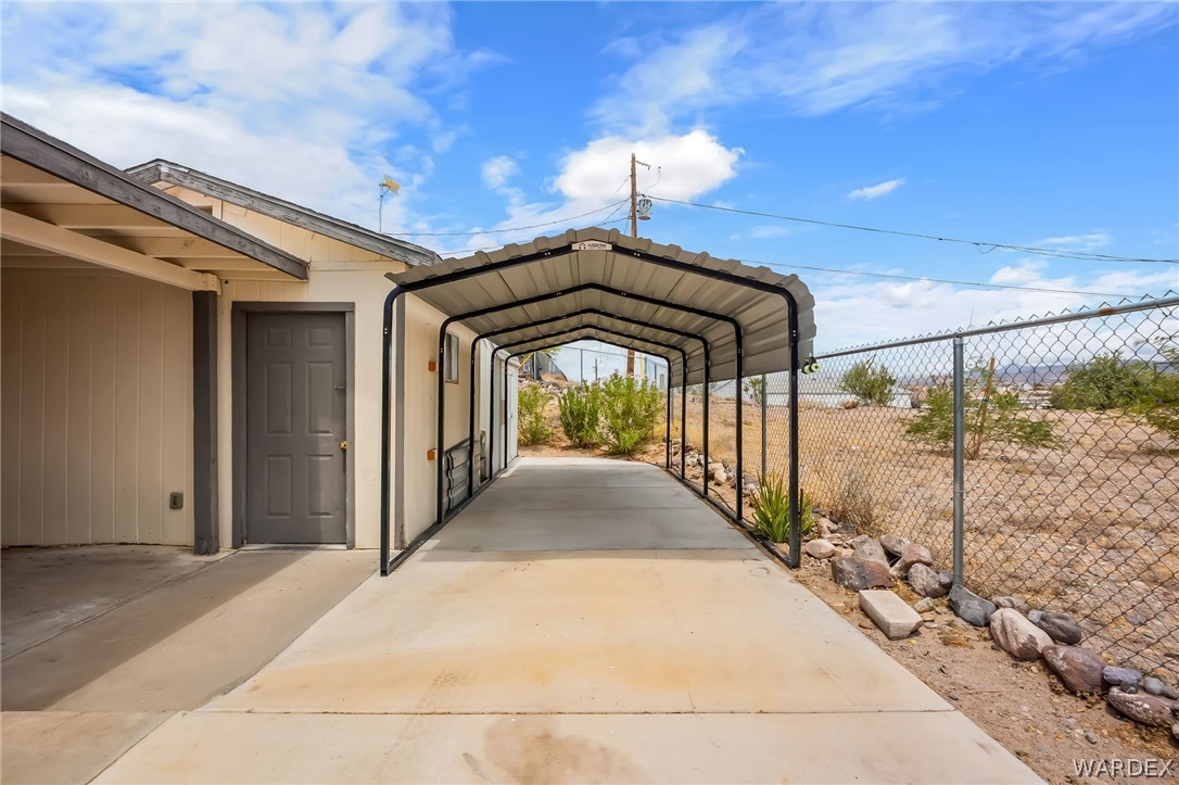 1705 Williams Drive