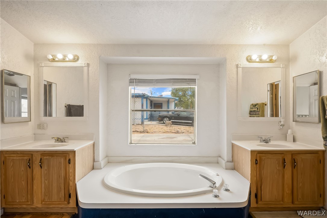 1705 Williams Drive