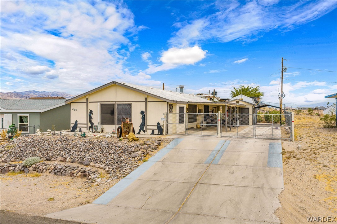 1705 Williams Drive