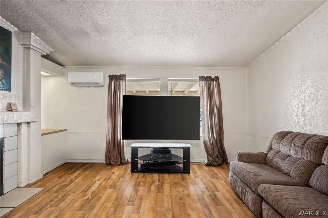 1705 Williams Drive