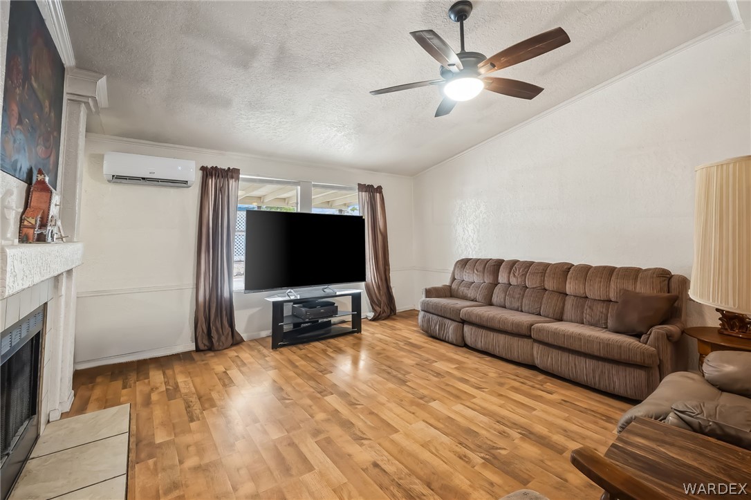 1705 Williams Drive