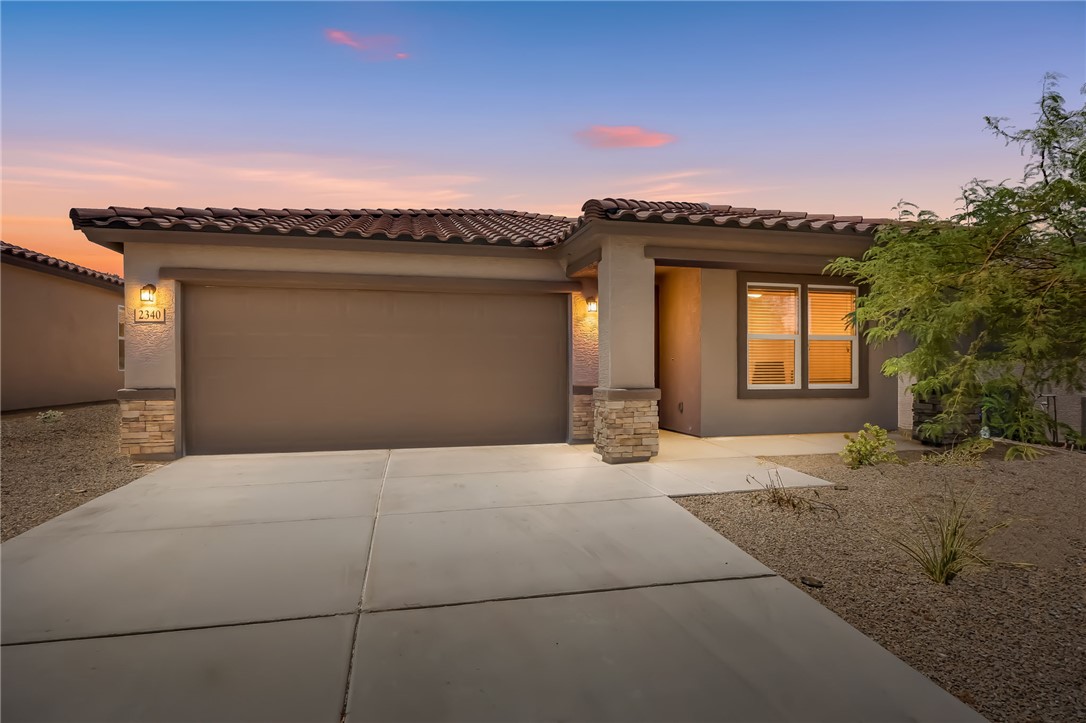 2340 Tapatio Drive