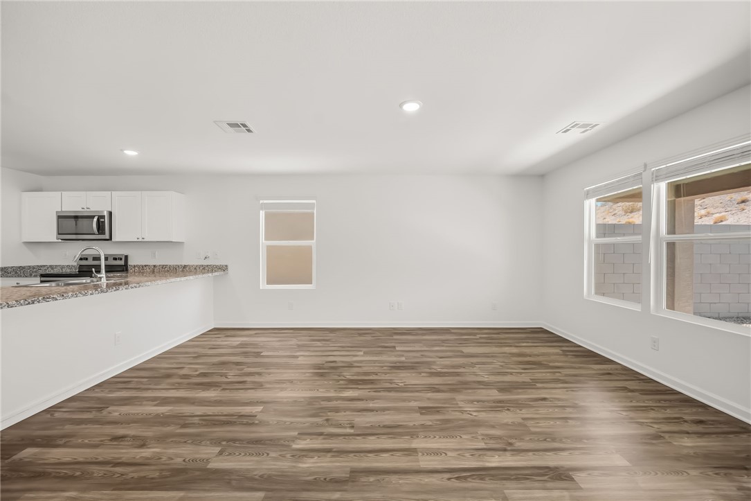 2340 Tapatio Drive