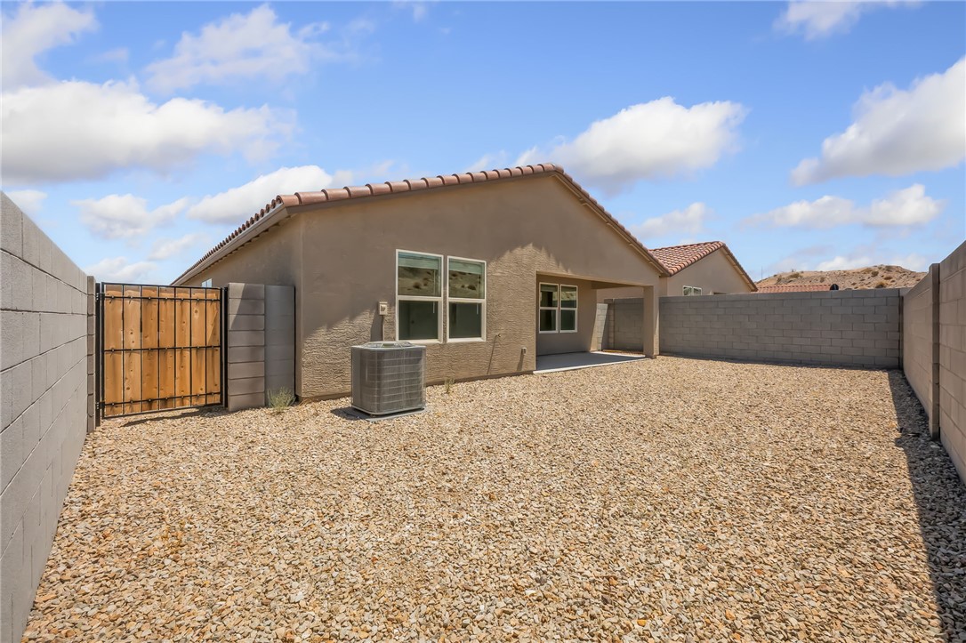 2340 Tapatio Drive