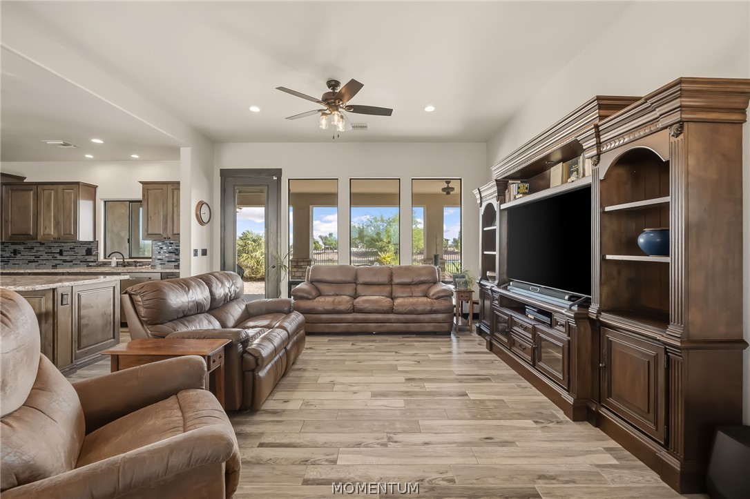 39 S Torrey Pines Drive