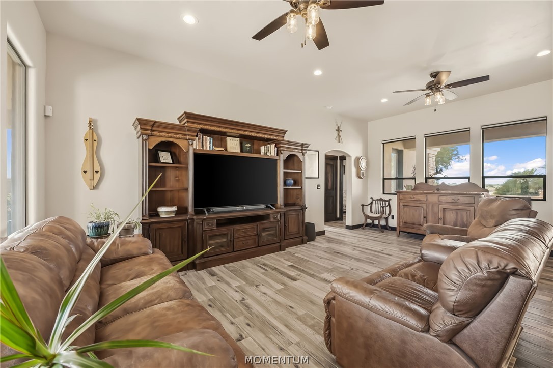 39 S Torrey Pines Drive