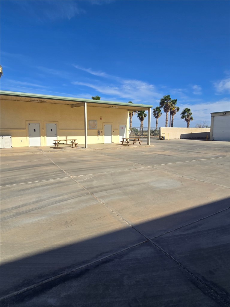 6343 S Hwy 95 A6 & A7