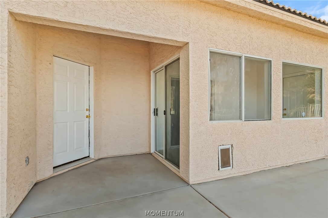 2077 E Los Lagos Drive