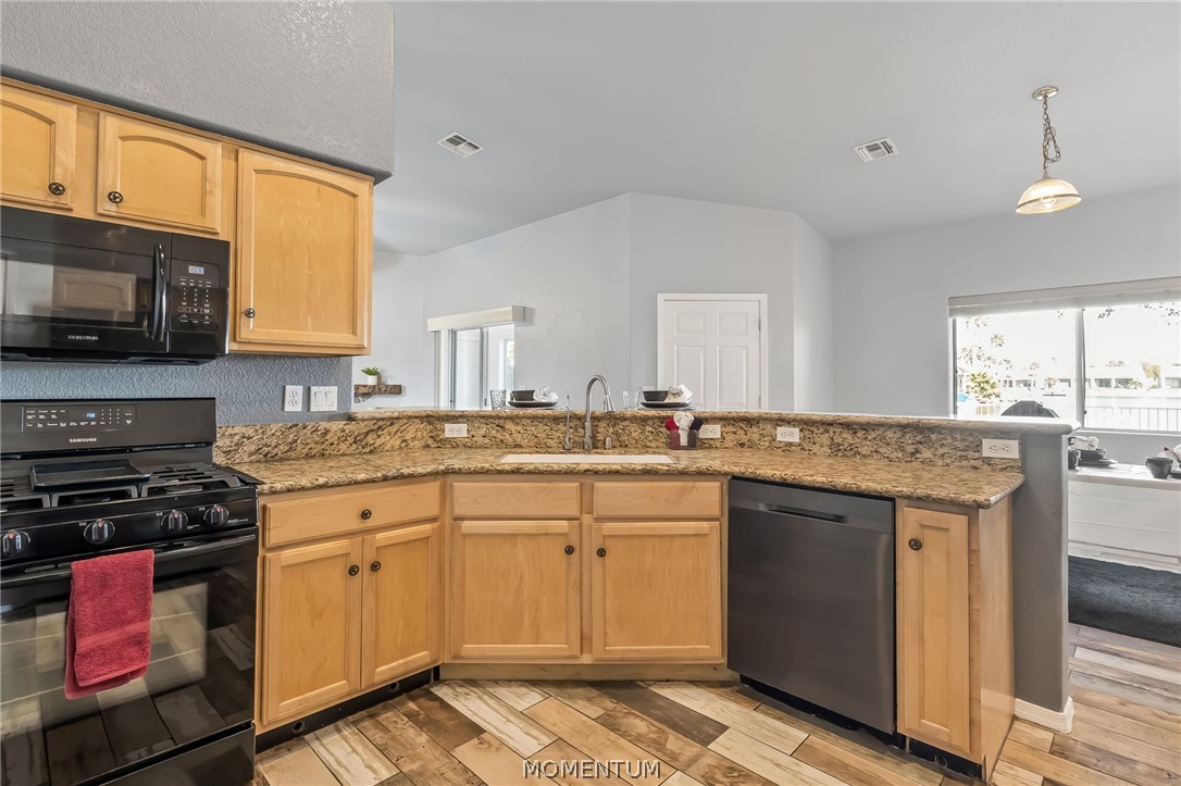 2077 E Los Lagos Drive