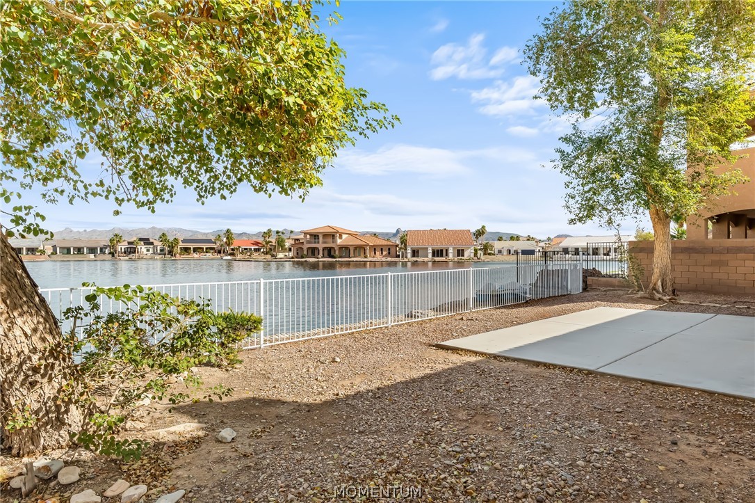 2077 E Los Lagos Drive