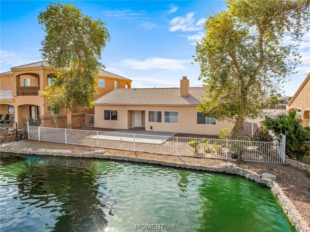 2077 E Los Lagos Drive
