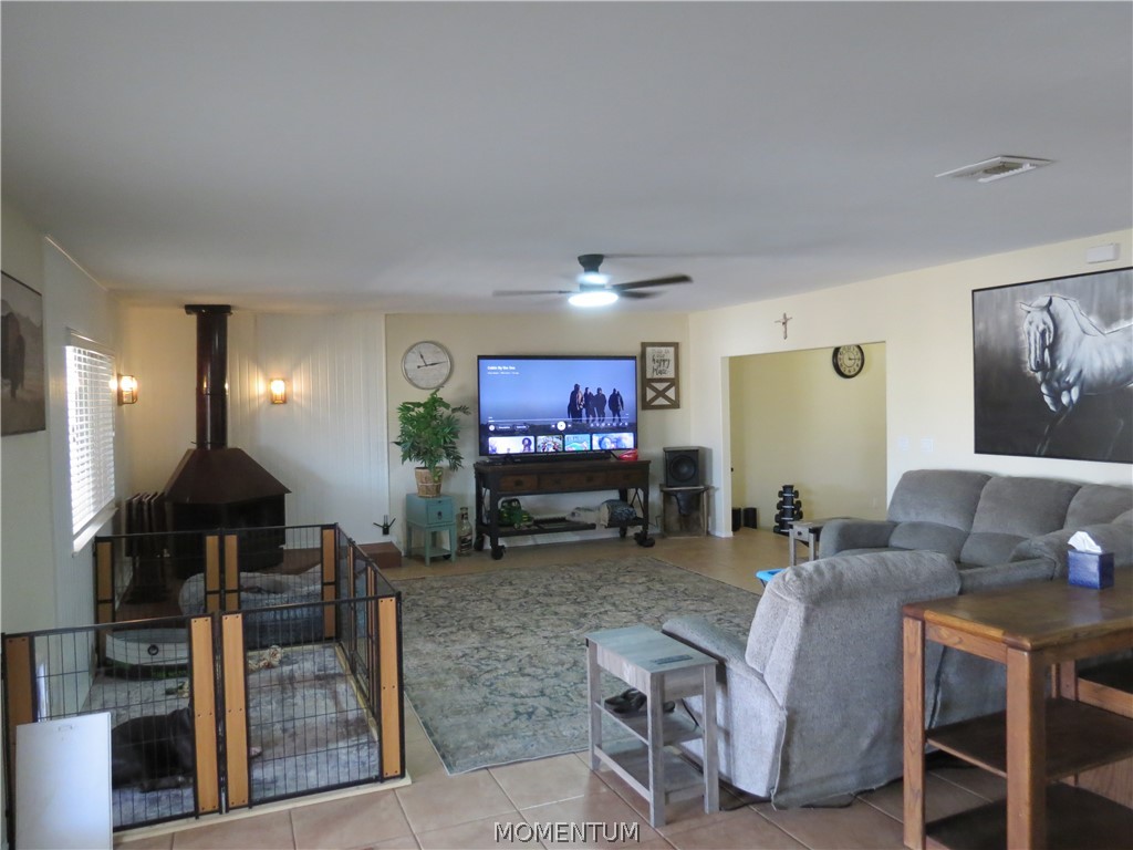2309 N STALLION Road