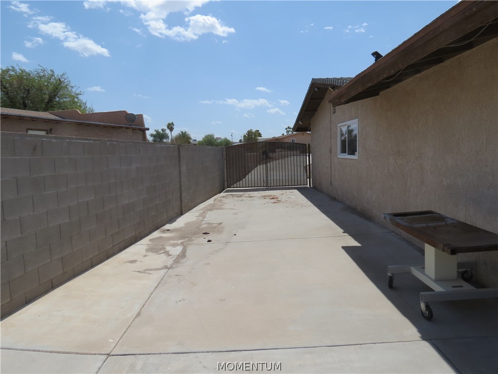 2309 N STALLION Road