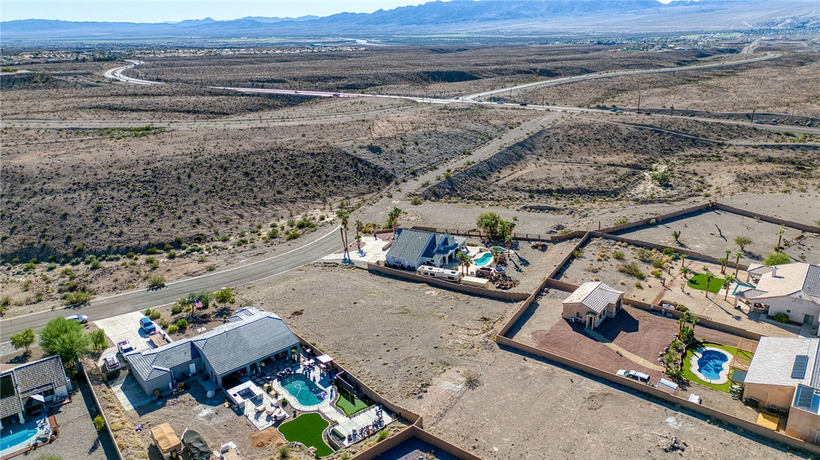 2881 Country Hills Road