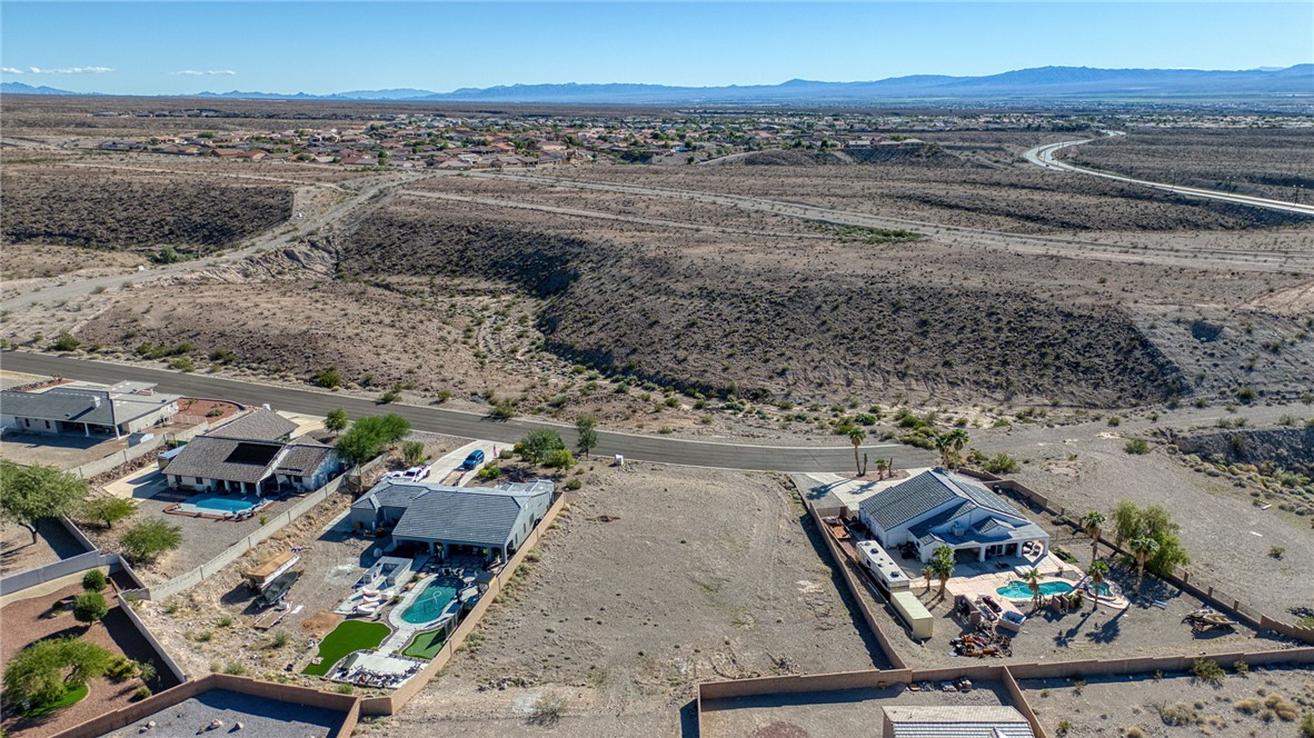 2881 Country Hills Road