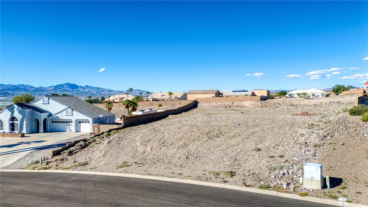 2881 Country Hills Road