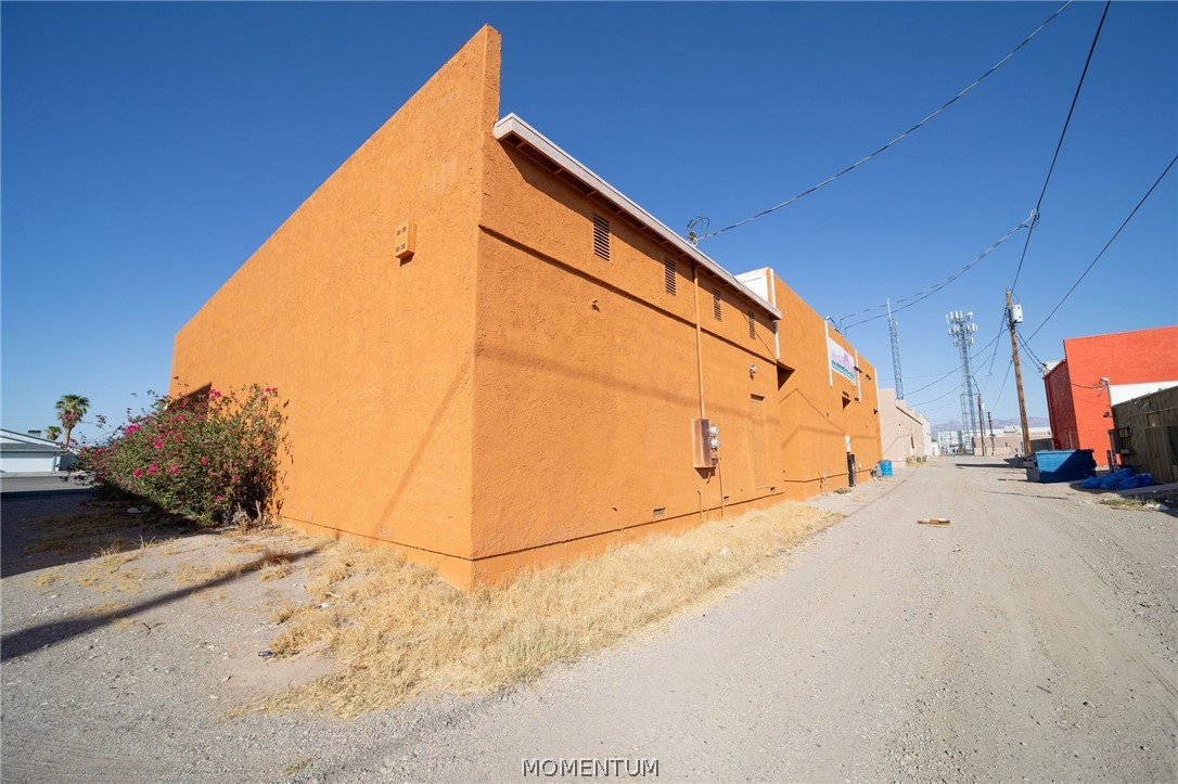 832 Gemstone Avenue