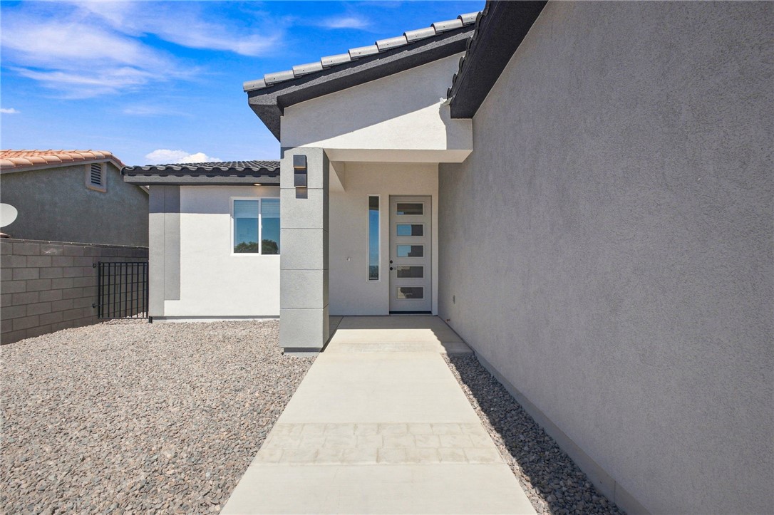 2157 E Hammer Lane