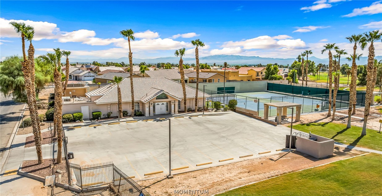 5544 S Club House Dr