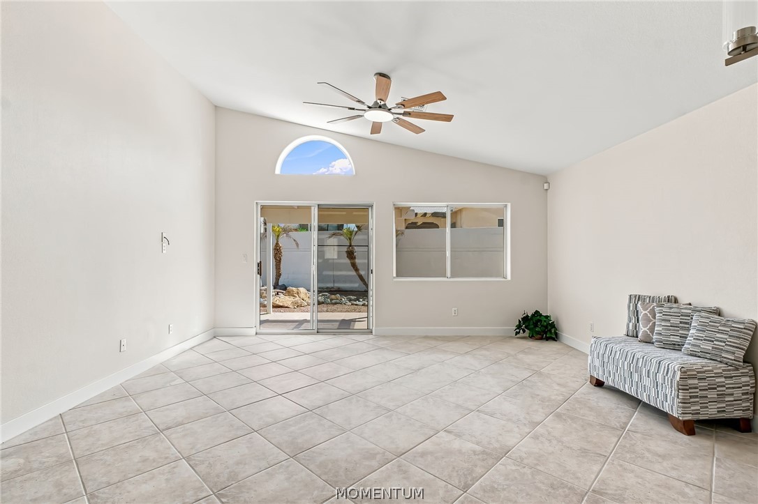 5544 S Club House Dr