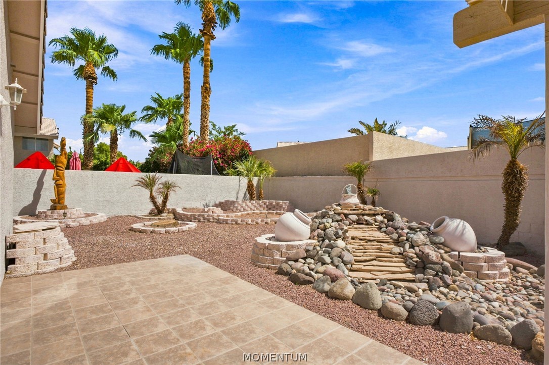 5544 S Club House Dr