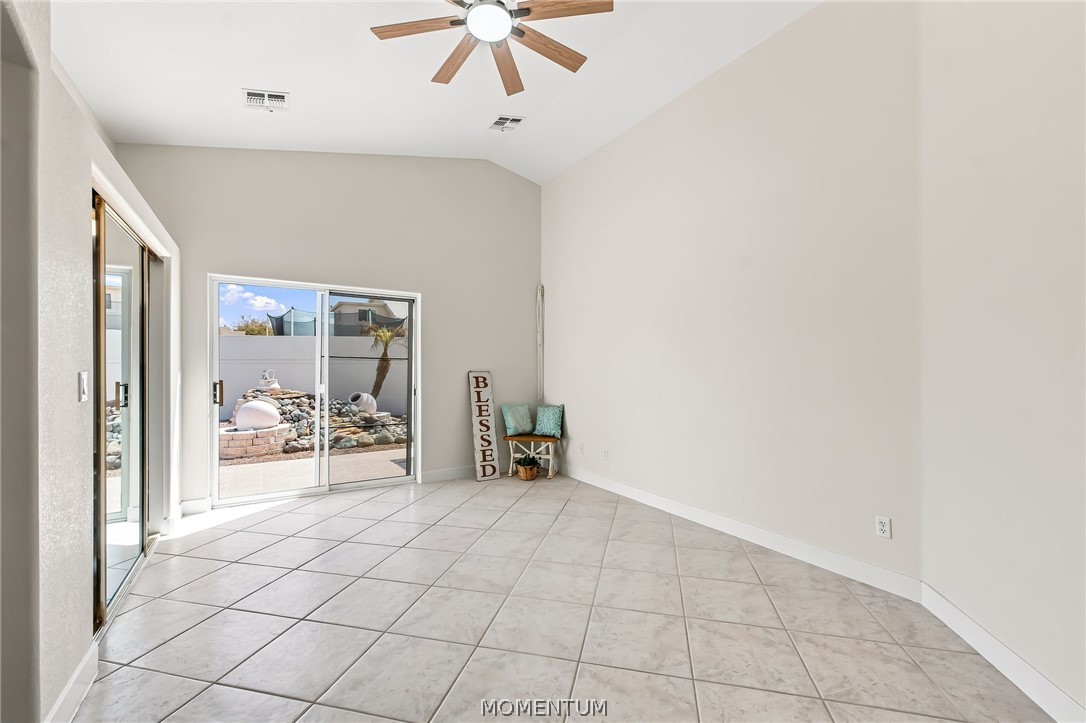 5544 S Club House Dr