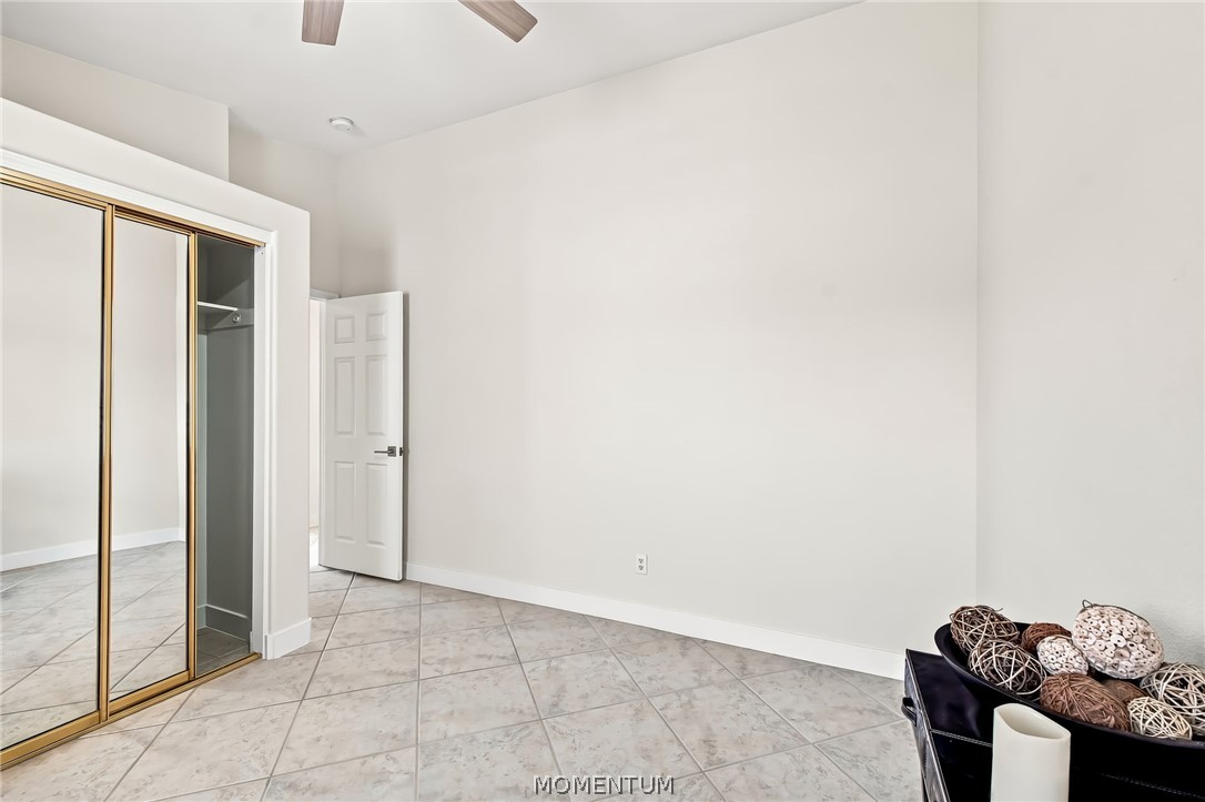 5544 S Club House Dr