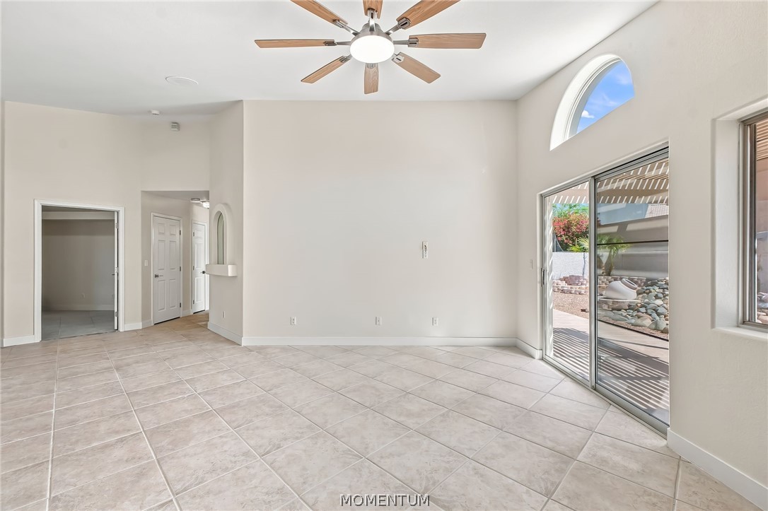 5544 S Club House Dr