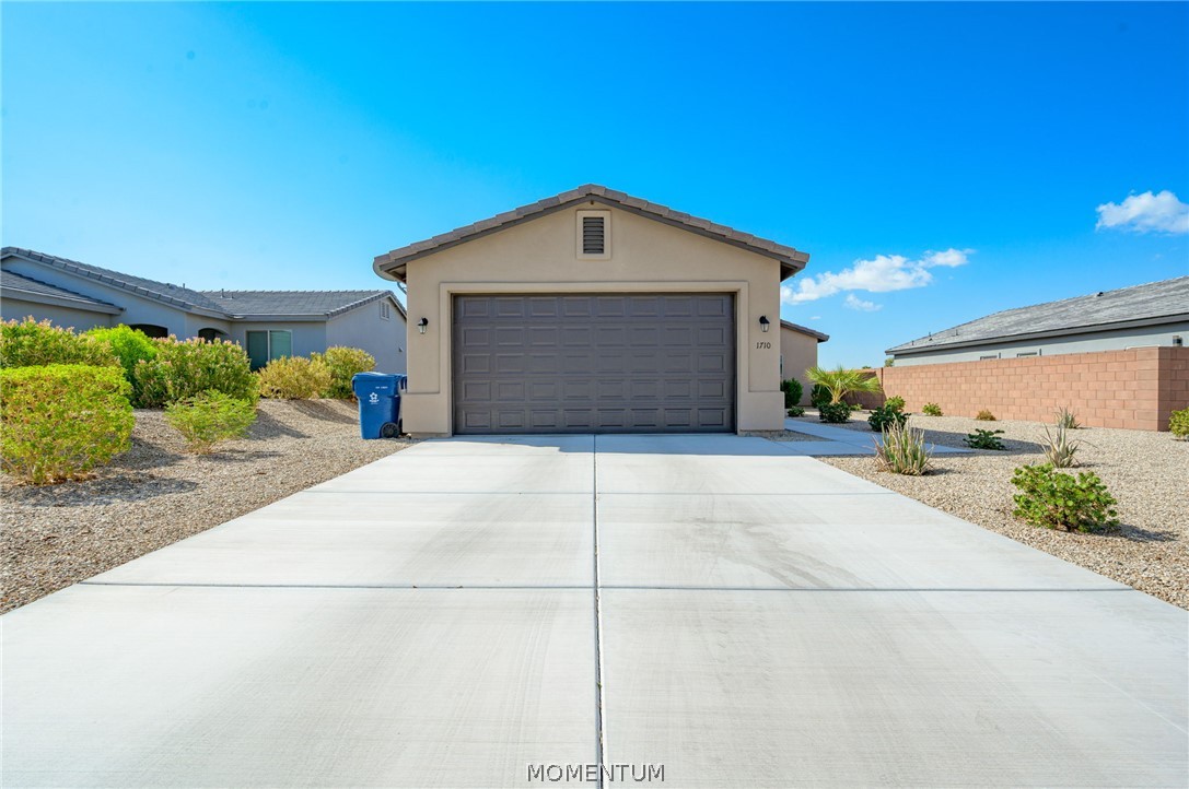 1710 E Feather Bush Way