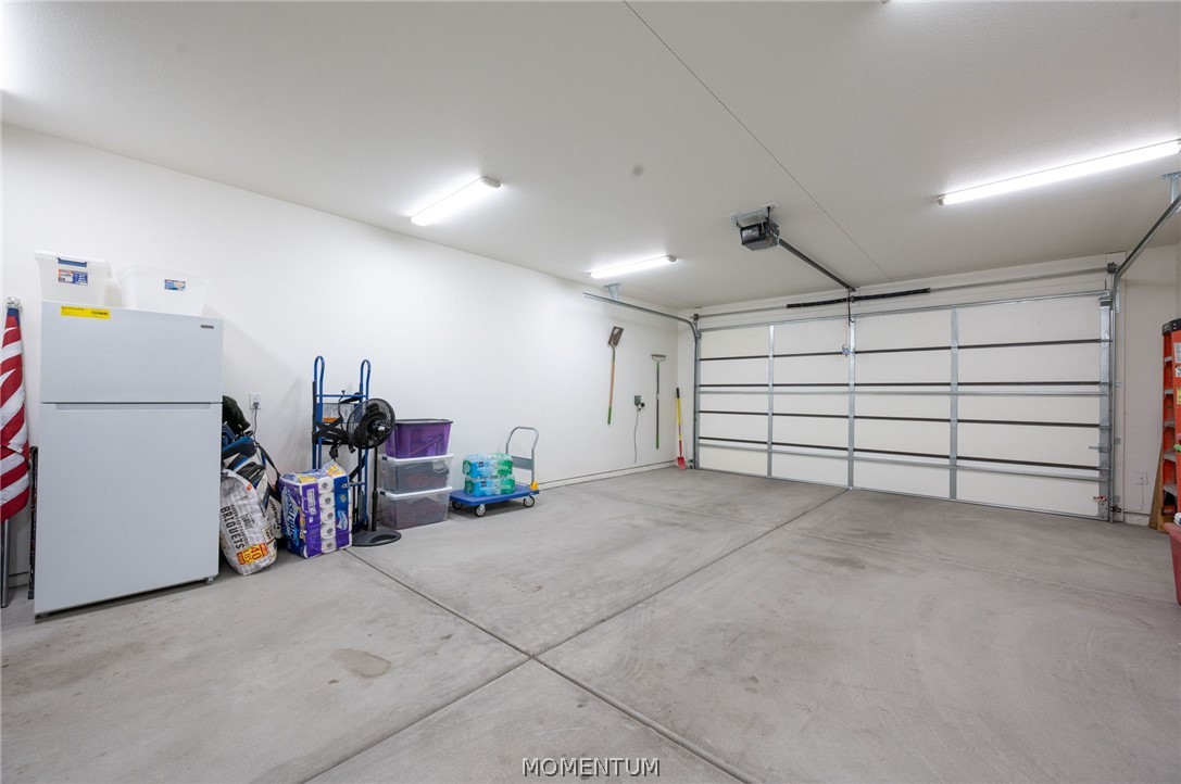 1710 E Feather Bush Way