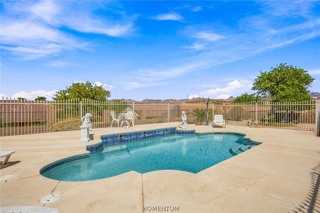 2875 Cresthill Drive