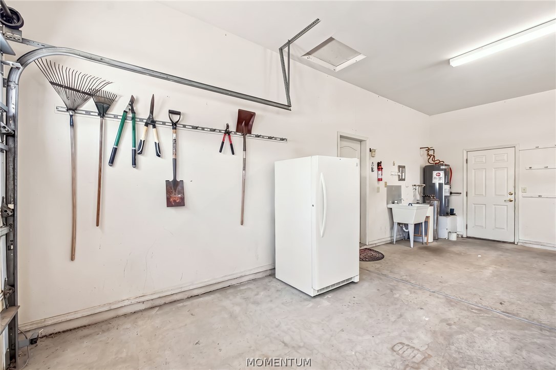 2875 Cresthill Drive