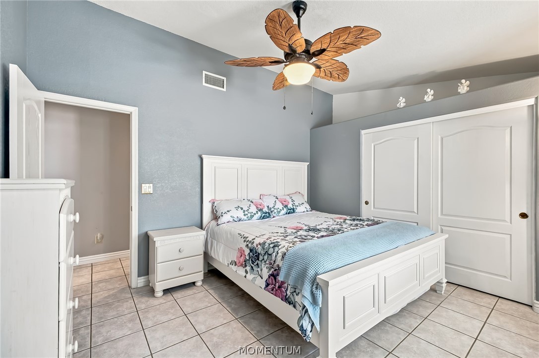 2875 Cresthill Drive