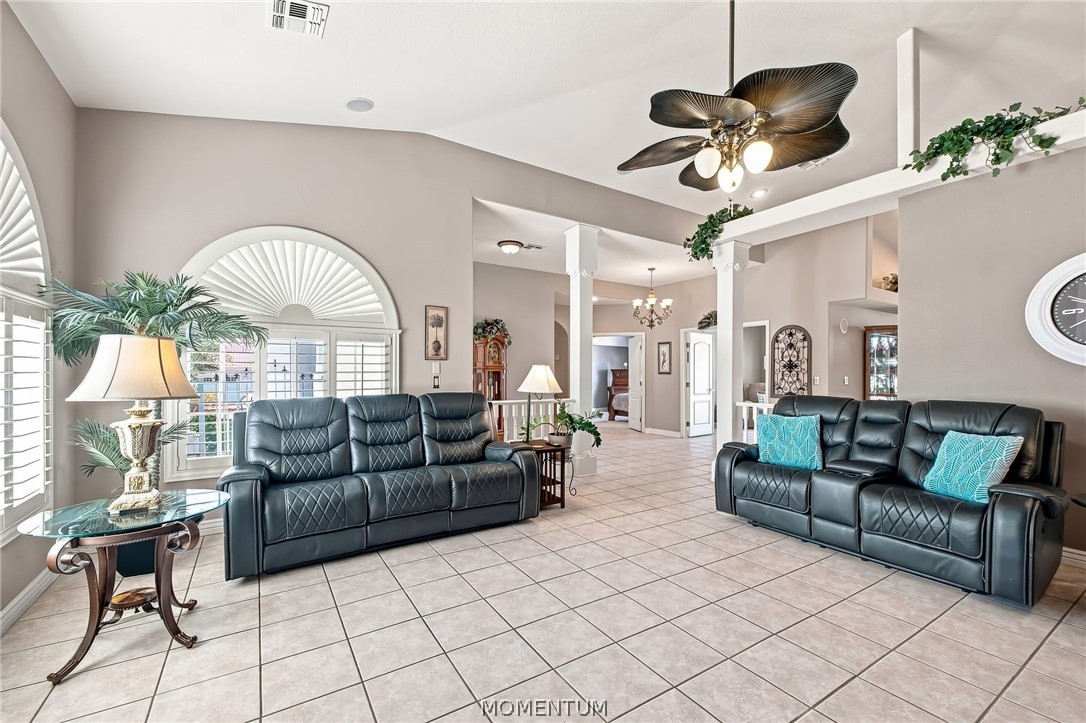 2875 Cresthill Drive
