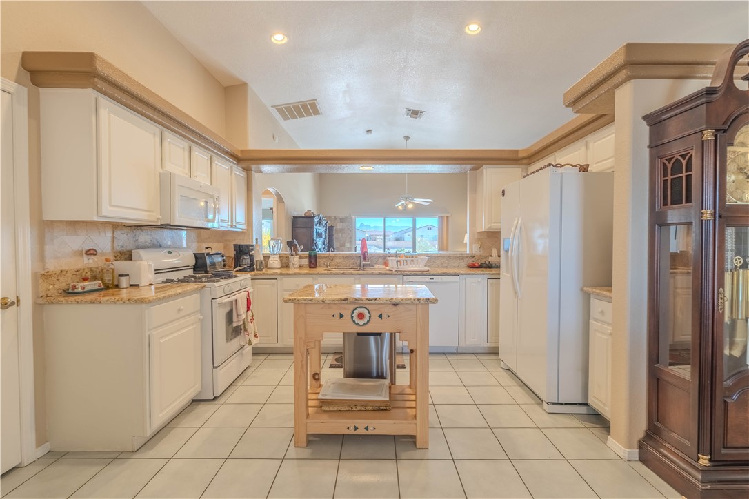 6090 S Bella Vista Drive