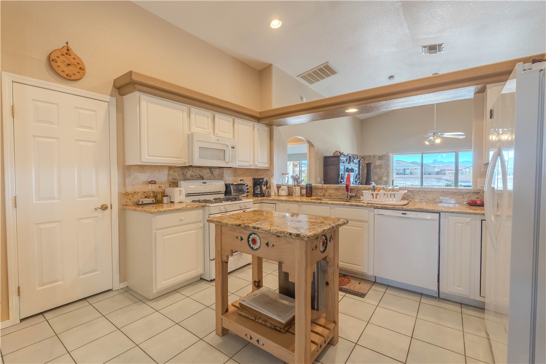 6090 S Bella Vista Drive
